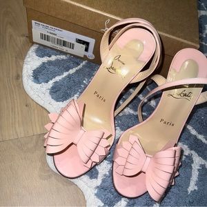 New Christian Louboutin Miss Valois Barbie pink bow patent 36 100mm
